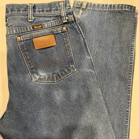 Wrangler Other - Wrangler Cowboy Cut Jeans Medium Wash Men's Tag 34x32 Measures 32x30.5